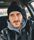 Dating Man Canada to Markham : Michael, 23 years